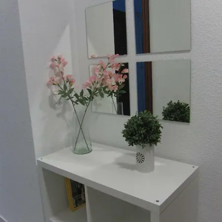 Junto A El Corte Ingles 3 Apartment *